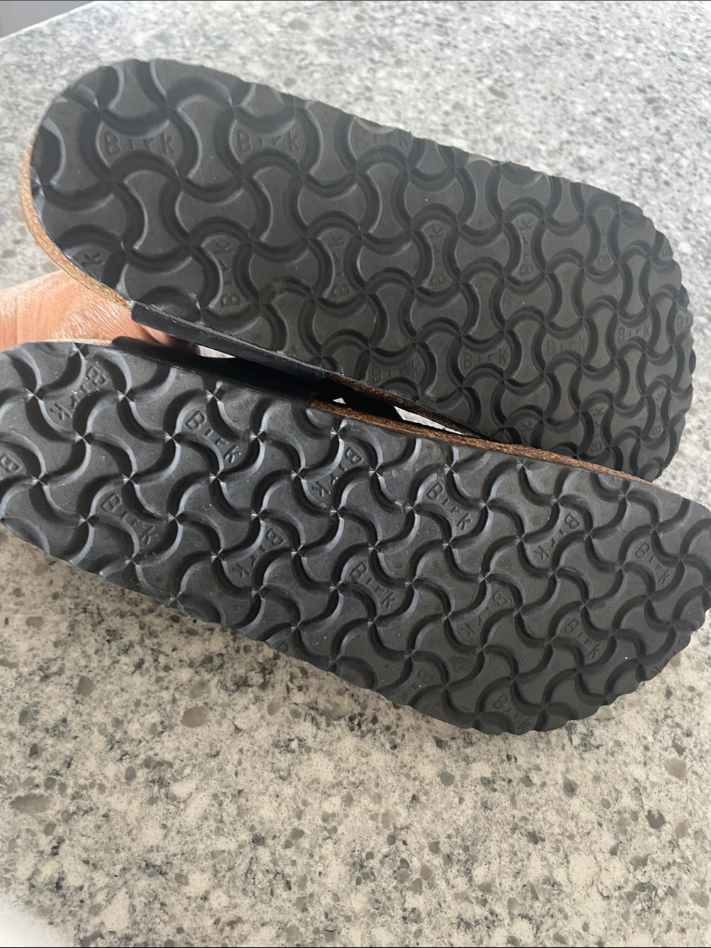 Black Leather Toe-Post Sandals Birkenstock - Picture 6 of 10